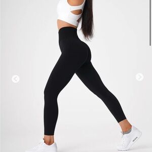 NVGTN Black Solid Seamless Leggings